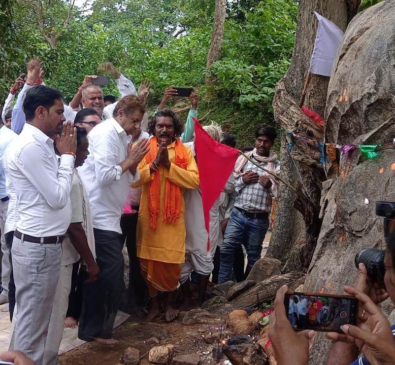 आदि-प्राचीन काल से धर्मिक, अध्यात्म और जन आस्था का केन्द्र है बखारीपाठ- कैबिनेट मंत्री अकबर