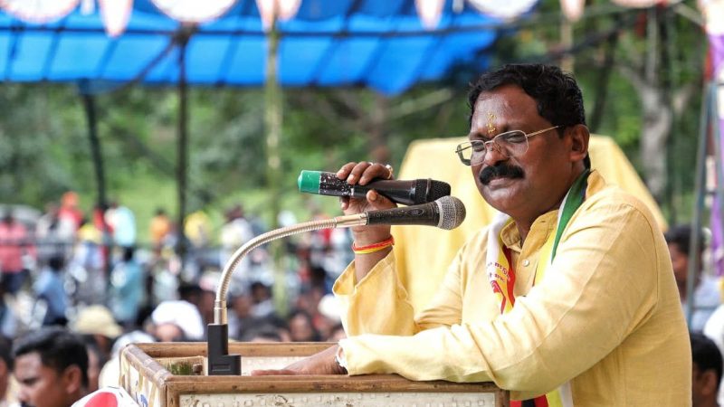 खाद्य मंत्री अमरजीत भगत ने करमा नर्तक दलों का बढ़ाया मनोबल