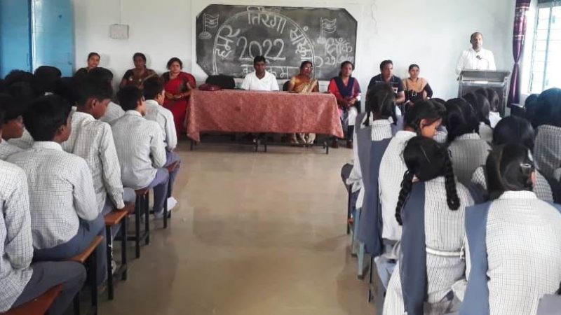 मोबाइल की लत से छुटकारा पाने अभियान… नोटिफिकेशन बंद रखने जैसे फंडे बताए