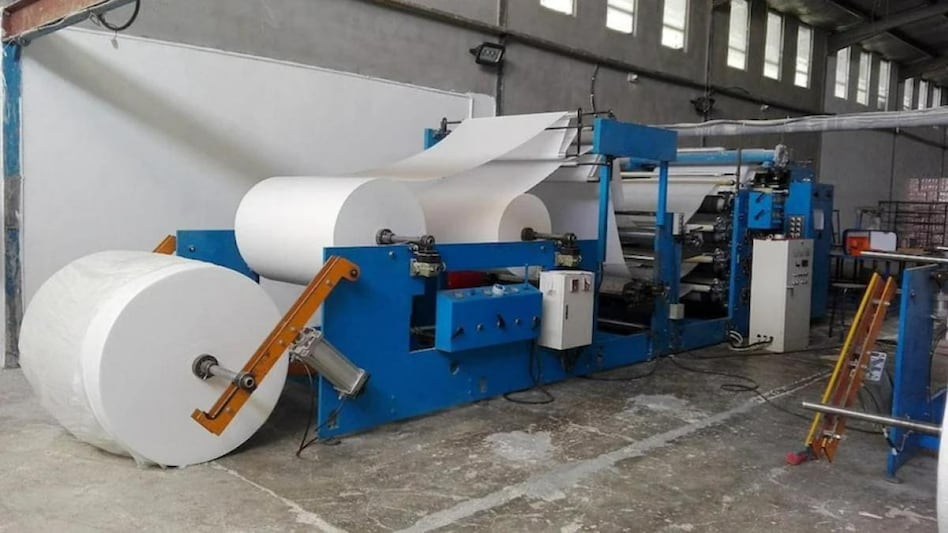 Business Idea: शुरू करें नैपकिन बनाने का बिजनेस, लाखों की होगी कमाई, सरकार करेगी मदद