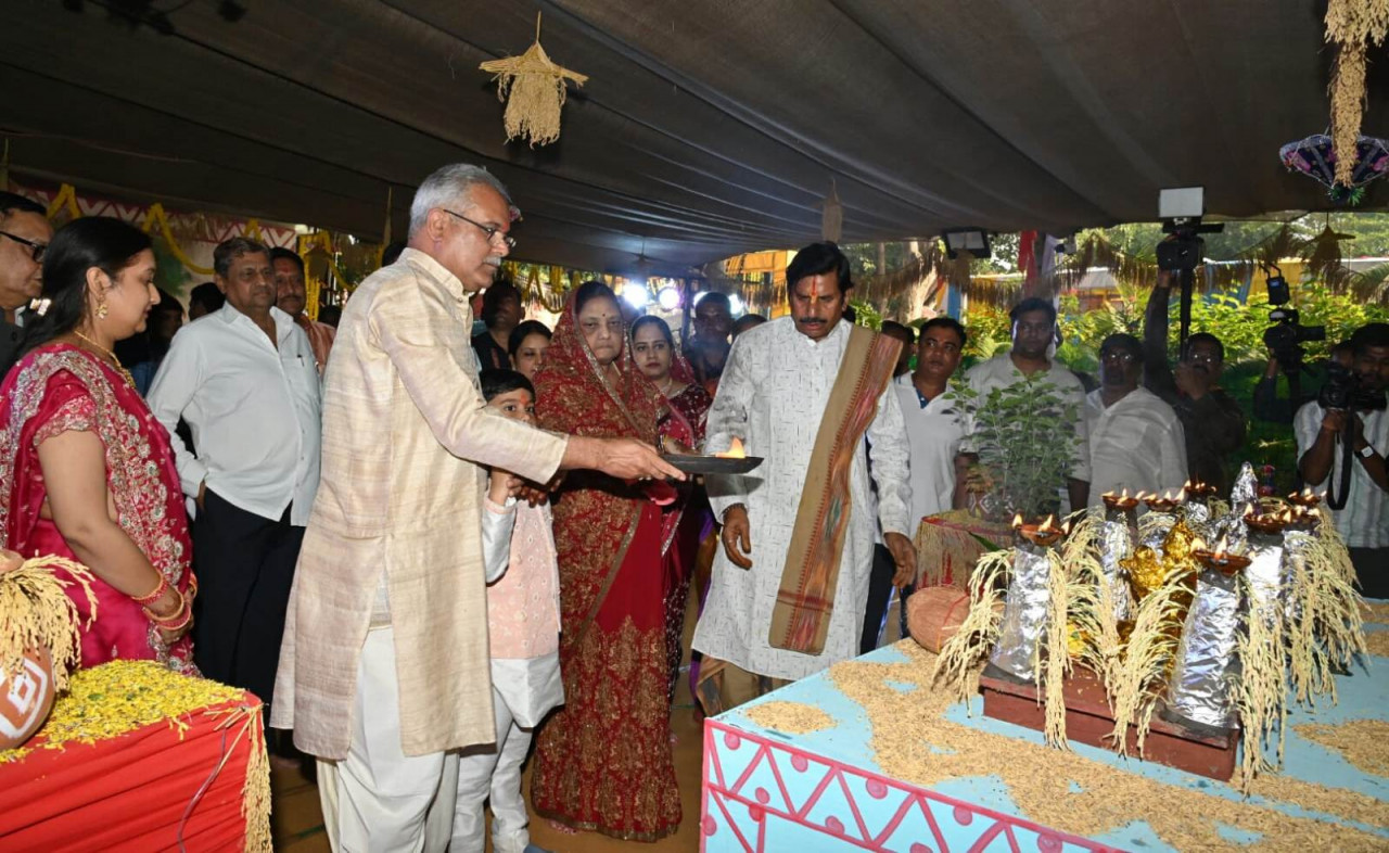 मुख्यमंत्री निवास में गोवर्धन और देवारी तिहार पारंपरिक हर्षोल्लास के साथ मनाया गया