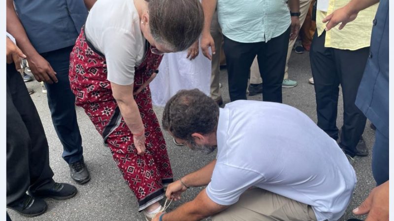 कर्नाटक के मांड्या में सोनिया-राहुल ने की पदयात्रा, भरी हुंकार