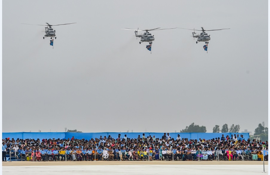 चंडीगढ़ में वायुसेना का एयरशो..सुखना पर दिखा ‘प्रचंड’