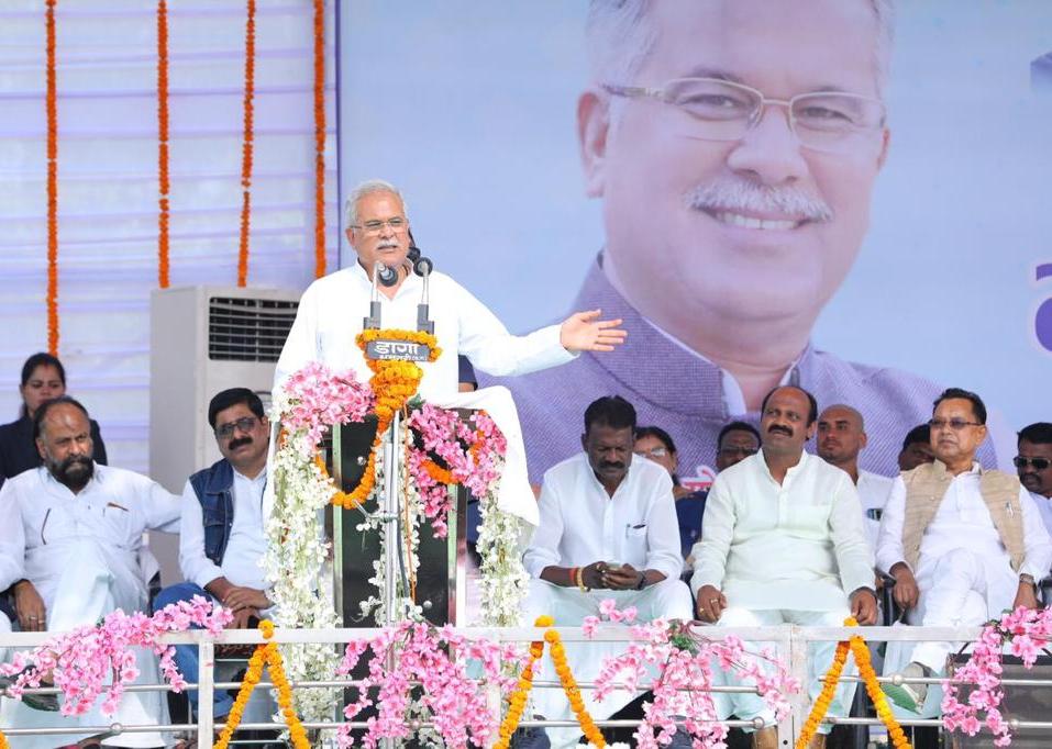 स्वर्गीय मण्डावी क्षेत्रवासियों के दिलों में हमेशा राज करेंगे: मुख्यमंत्री बघेल