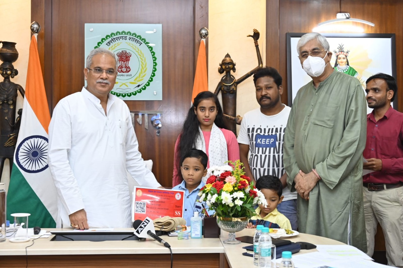 छत्तीसगढ़ में जल्द होगी राष्ट्रीय स्तर के सिकलसेल रिसर्च सेंटर की स्थापना : मुख्यमंत्री बघेल