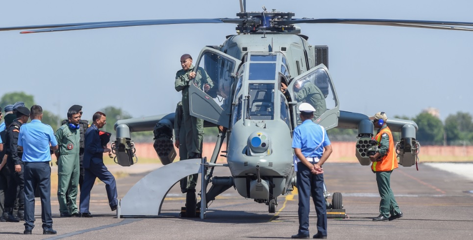 रडार को भी चकमा देगा स्वदेशी ‘प्रचंड’, हुआ वायुसेना में शामिल