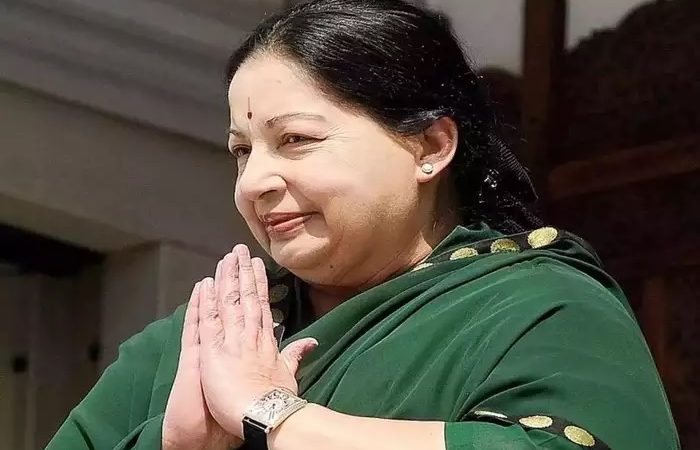 शक के घेरे में शशिकला… एक दिन पहले ही जयललिता की हो गई थी मौत