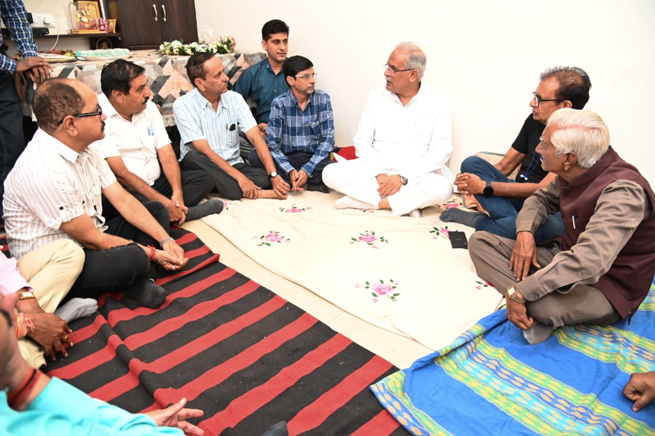 वरिष्ठ पत्रकार रमेश नैयर का निधन… मुख्यमंत्री भूपेश बघेल ने दी श्रद्धांजलि