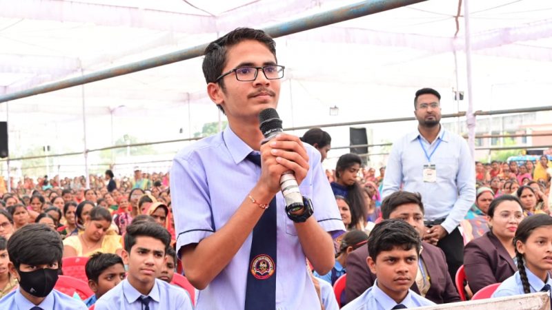 छत्तीसगढ़ी में प्रश्न, अंग्रेजी में उत्तर… सिंगल पैनी इज नॉट चार्ज