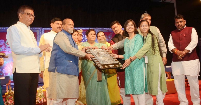 कालिदास समारोह ने भारतीय संस्कृति संरक्षण, संवर्धन और देश की विलक्षण प्रतिभाओं को मंच तथा सम्मान देने का विशिष्ट कार्य किया है: राज्यपाल सुश्री उइके