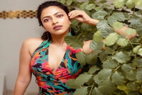 अजय देवगन की ‘भोला’ में स्पेशल अपीयरेंस करेंगी अमला पॉल