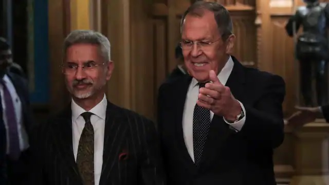 मास्को में जयशंकर… अमेरिका-यूरोप को दो टूक रूस से सस्ता तेल खरीदते रहेंगे