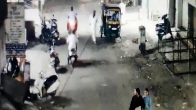 वोटिंग से पहले ‘कैश कांड’ में फंसे कांग्रेस के बड़े नेता