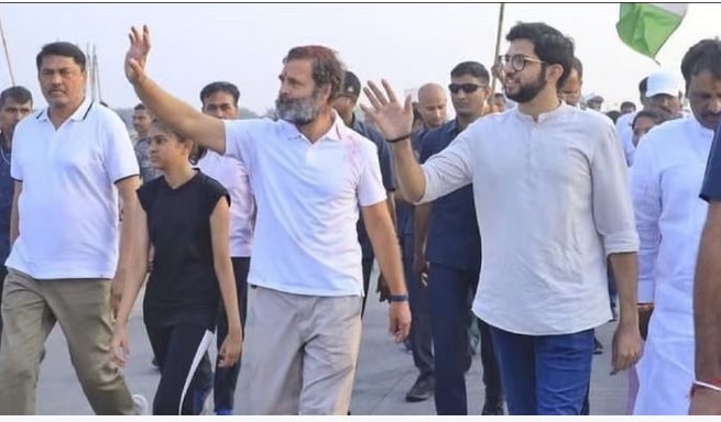 भारत जोड़ो यात्रा में राहुल के साथ आदित्य भी हुए शामिल