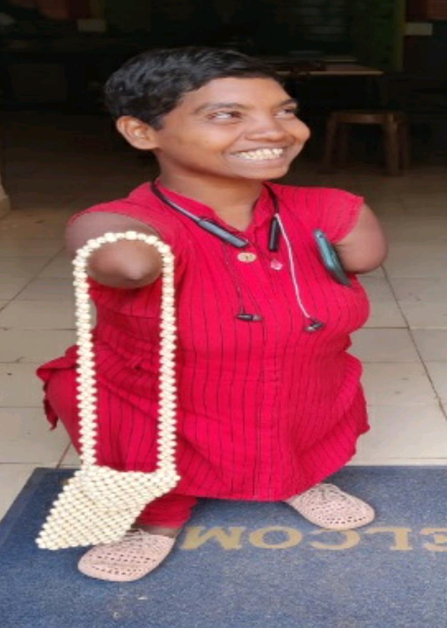 हौसले, हिम्मत और हुनर से आगे बढ़ रहे दिव्यांग