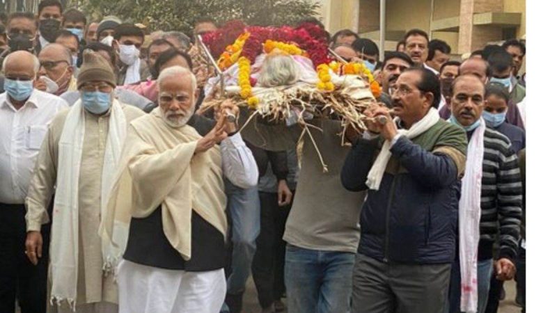 पीएम मोदी की मां का निधन… दी अंतिम विदाई