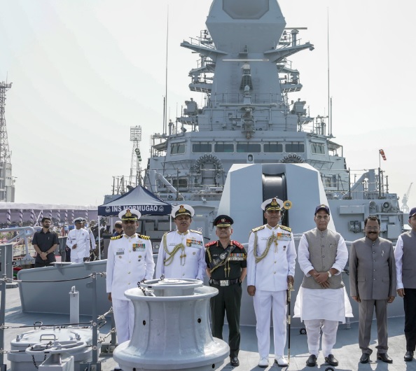 भारतीय नौसेना में शामिल हुआ विध्वंसक युद्धपोत मोरमुगाओ