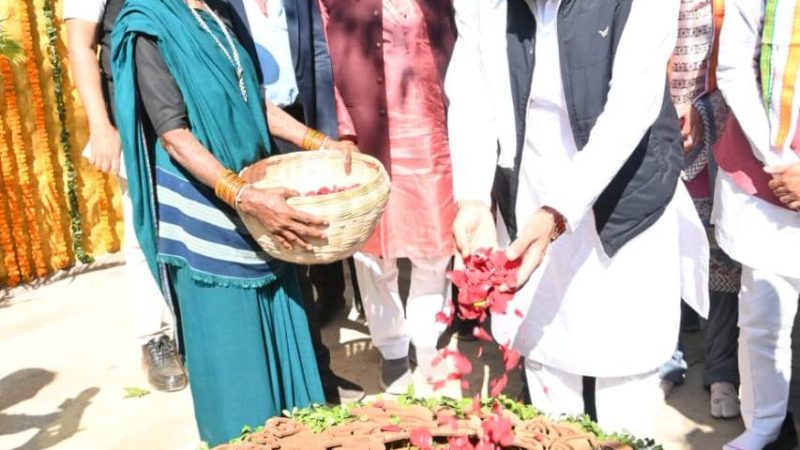 मुख्यमंत्री ने सोनाखान में ओपन एयर म्यूजियम का किया शुभारंभ