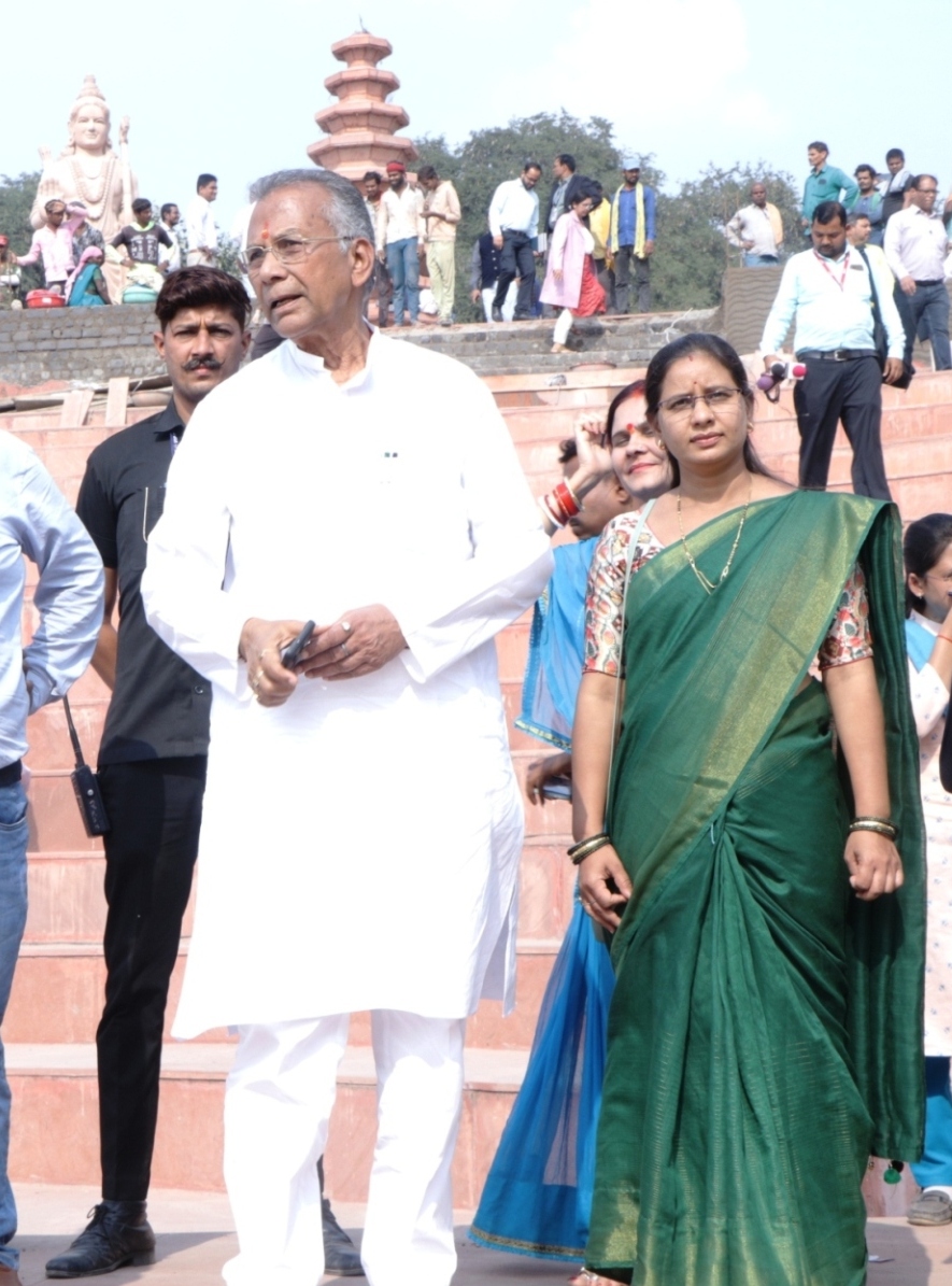 गृह एवं धर्मस्व मंत्री साहू ने किया नवीन राजिम मेला स्थल का अवलोकन