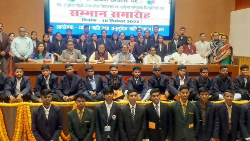 प्रतिभा का सार्वजनिक सम्मान जीवन में महत्वपूर्ण क्षण होता है : वर्मा