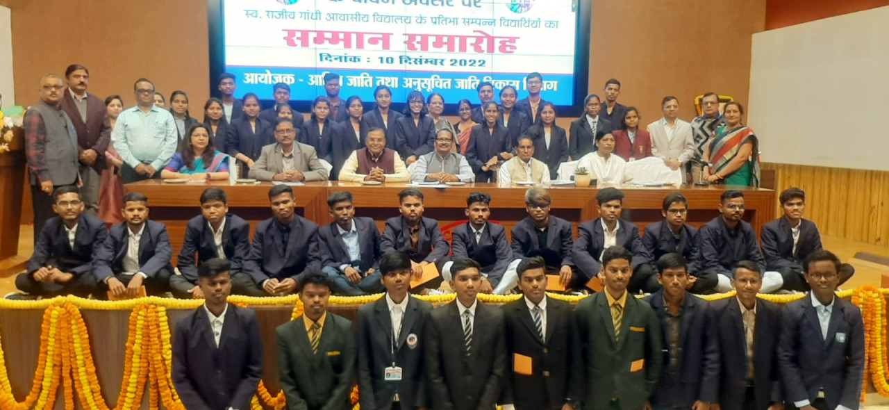 प्रतिभा का सार्वजनिक सम्मान जीवन में महत्वपूर्ण क्षण होता है : वर्मा