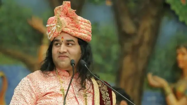 देवकीनंदन महाराज को बम से उड़ाने की धमकी