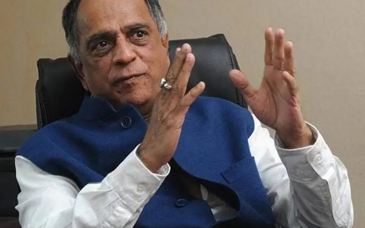 ‘दबाव डालकर कटवाए गए हैं बेशर्म रंग के सीन, यह गलत कार्रवाई’