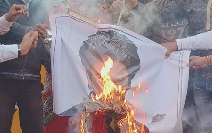 गुजरात में ‘पठान’ का विरोध नहीं करेंगे बजरंग दल-विहिप