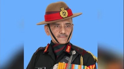 जिस कॉलेज जाते वक्त हुआ था जनरल बिपिन रावत का निधन, वहां उनका अधूरा भाषण पूरा करने पहुंचें मौजूदा CDS