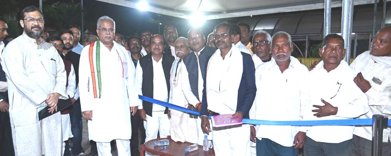 मुख्यमंत्री श्री बघेल से छत्तीसगढ़ ग्राम पटेल संघ के प्रतिनिधिमंडल ने की मुलाकात