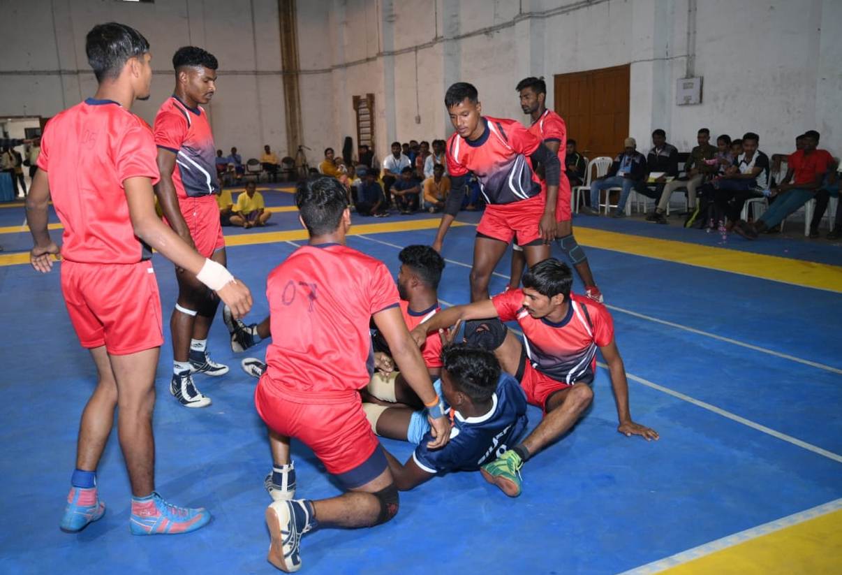 युवा महोत्सव के दूसरे दिन भी रही खो-खो, कबड्डी और गेड़ी की धूम