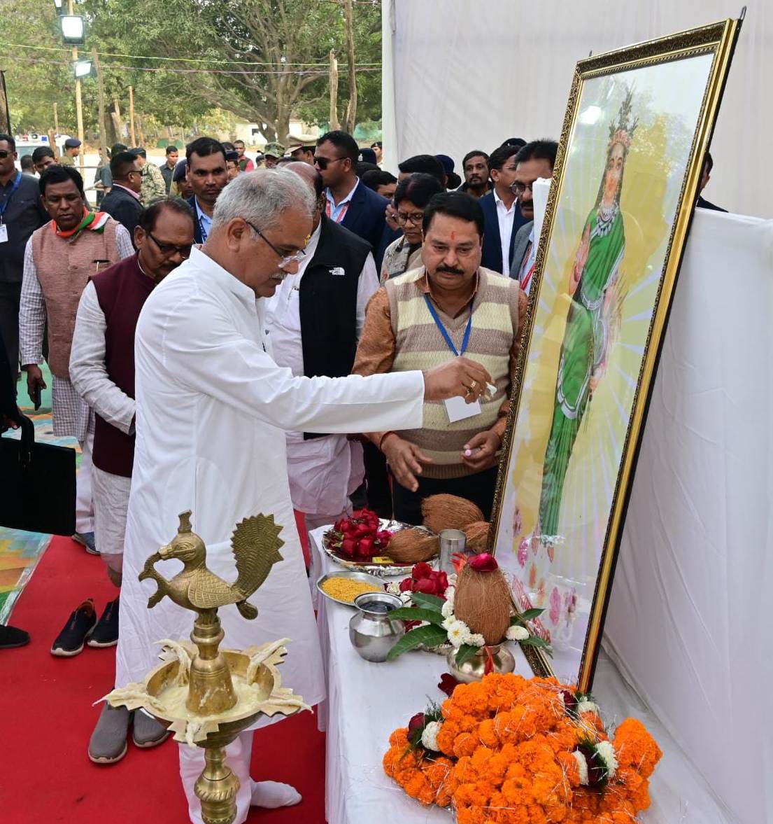 पूर्व प्रधानमंत्री स्वर्गीय श्री राजीव गांधी की स्मृतियों को चिरस्थायी बनाने के लिए रंजना गांव का नामकरण ‘राजीव गांधी रंजना‘ करने की घोषणा