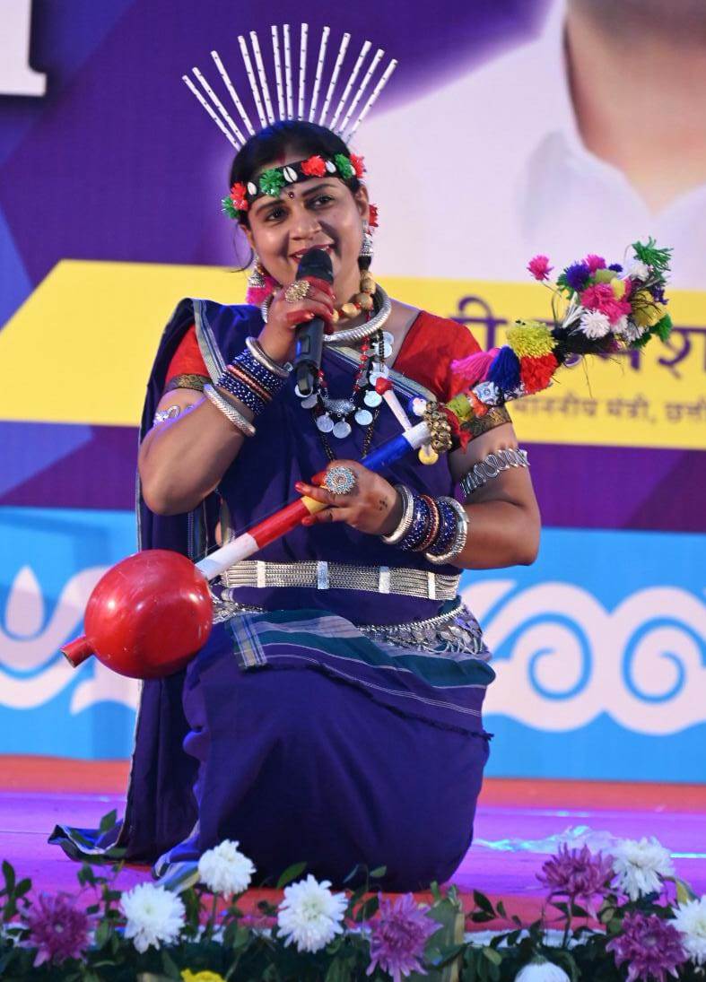 पारंपरिक परिधान में झलकी छत्तीसगढ़ की समृद्ध संस्कृति