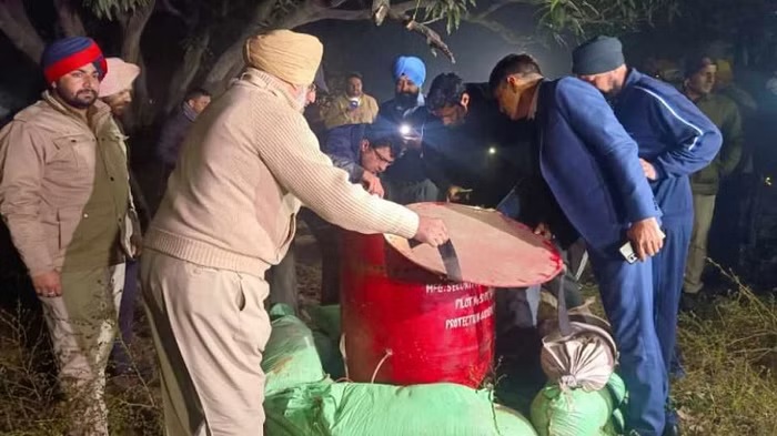 पंजाब व हरियाणा सीएम आवास के पास मिला जिंदा बम, मचा हड़कंप