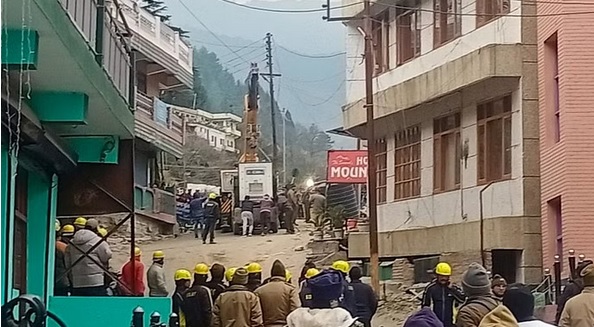 निर्माण कार्य में नियमों का पालन नहीं, लेकिन समूचे जोशीमठ का न हो विस्थापन