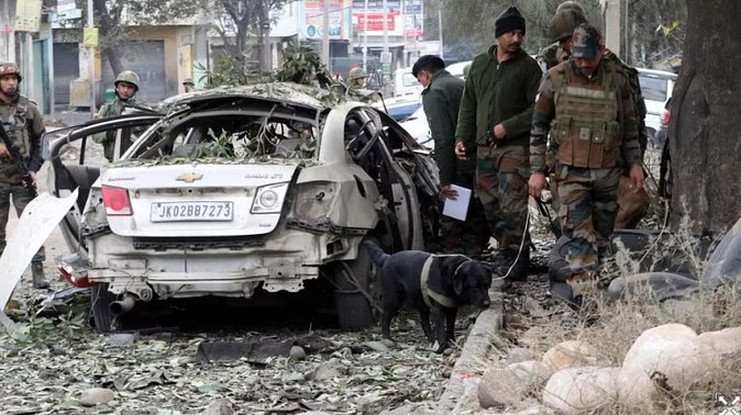 आतंकियों ने कश्मीर धमाकों में किया आईईडी का इस्तेमाल!