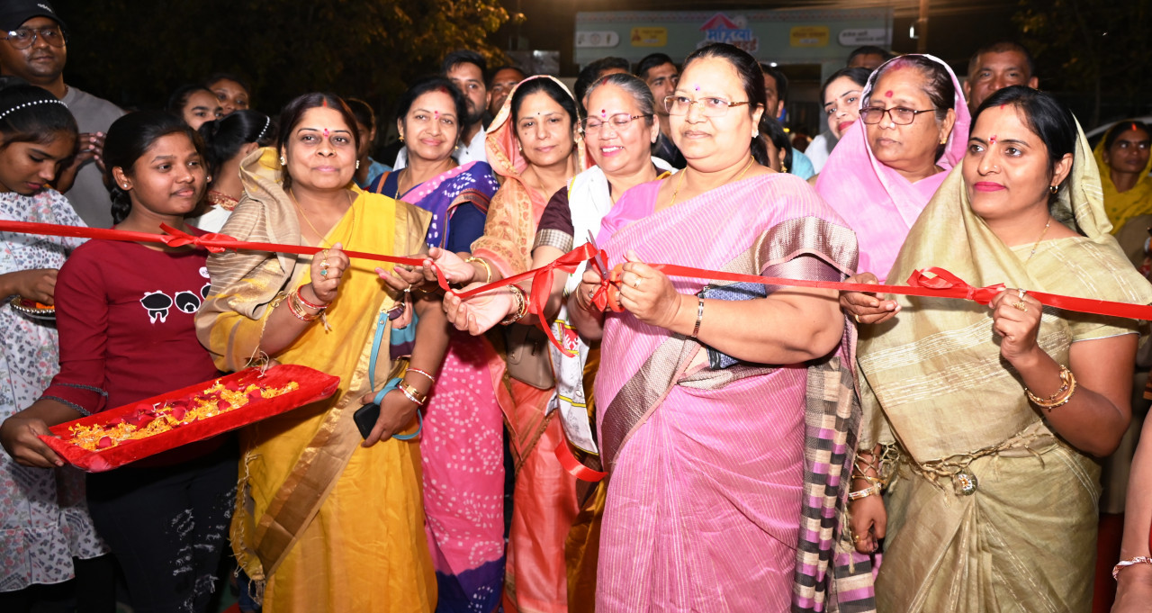 अंतर्राष्ट्रीय महिला दिवस: महिला मड़ई: छत्तीसगढ़ की हुनरमंद महिलाओं की दिखाई दी प्रतिभा