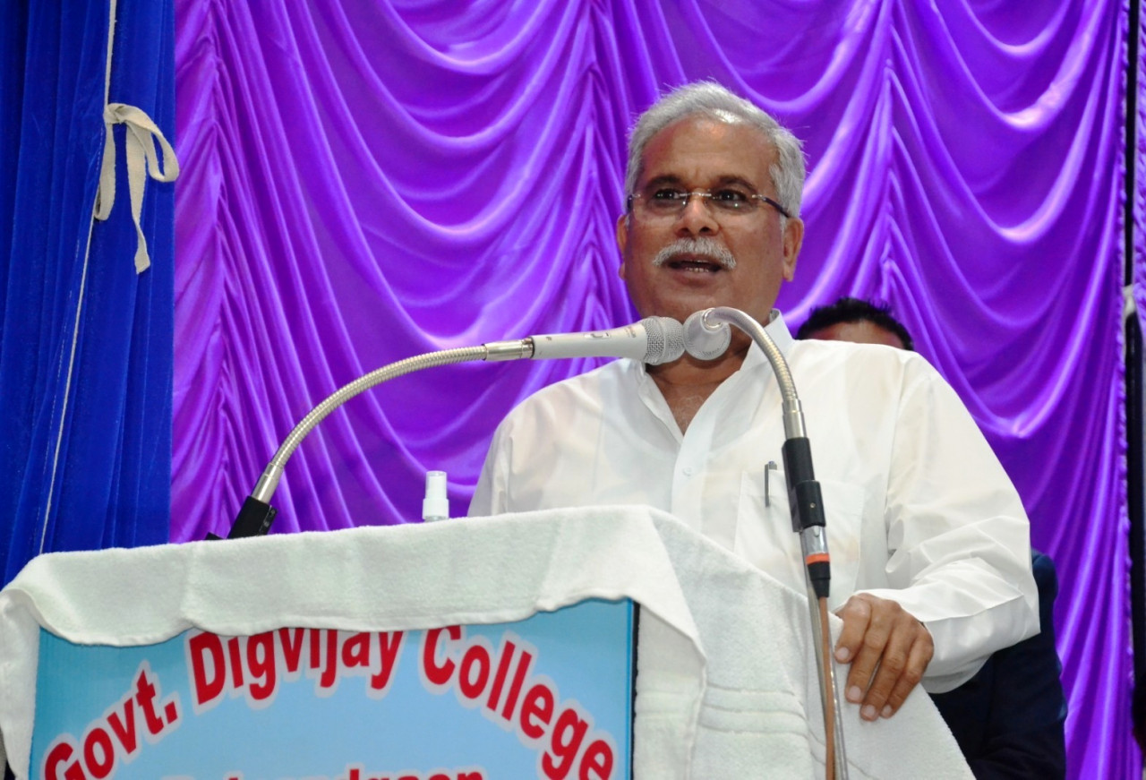 शहरी क्षेत्रों में बनेंगे ‘अर्बन रूरल इंडस्ट्रियल पार्क’: मुख्यमंत्री श्री भूपेश बघेल