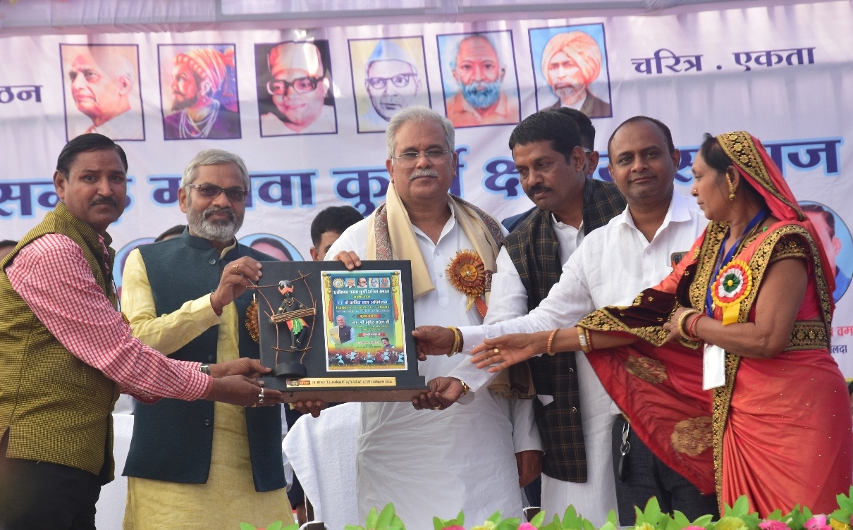 मुख्यमंत्री ने भिंभौरी ने महाविद्यालय खोलने और उफरा में सामाजिक भवन के निर्माण की घोषणा की