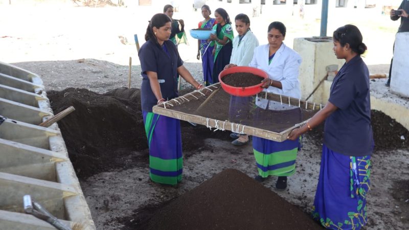महिला स्व सहायता समूह ने 1 करोड़ रुपए तक पहुंचाया वर्मी खाद विक्रय का टर्नओवर