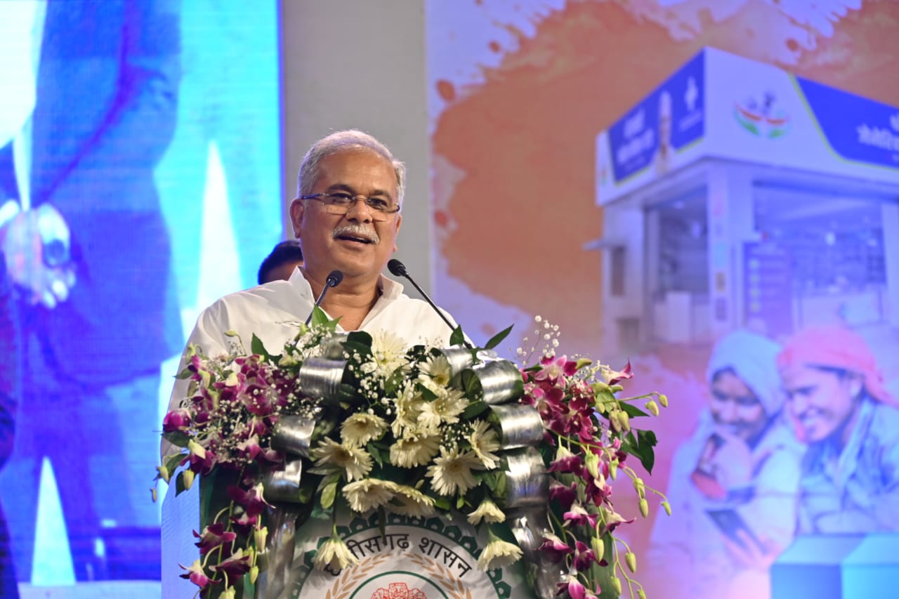 मुख्यमंत्री श्री भूपेश बघेल ने नगरीय निकायों में विकास कार्यों के लिये एक हजार करोड़ रूपये देने की घोषणा की