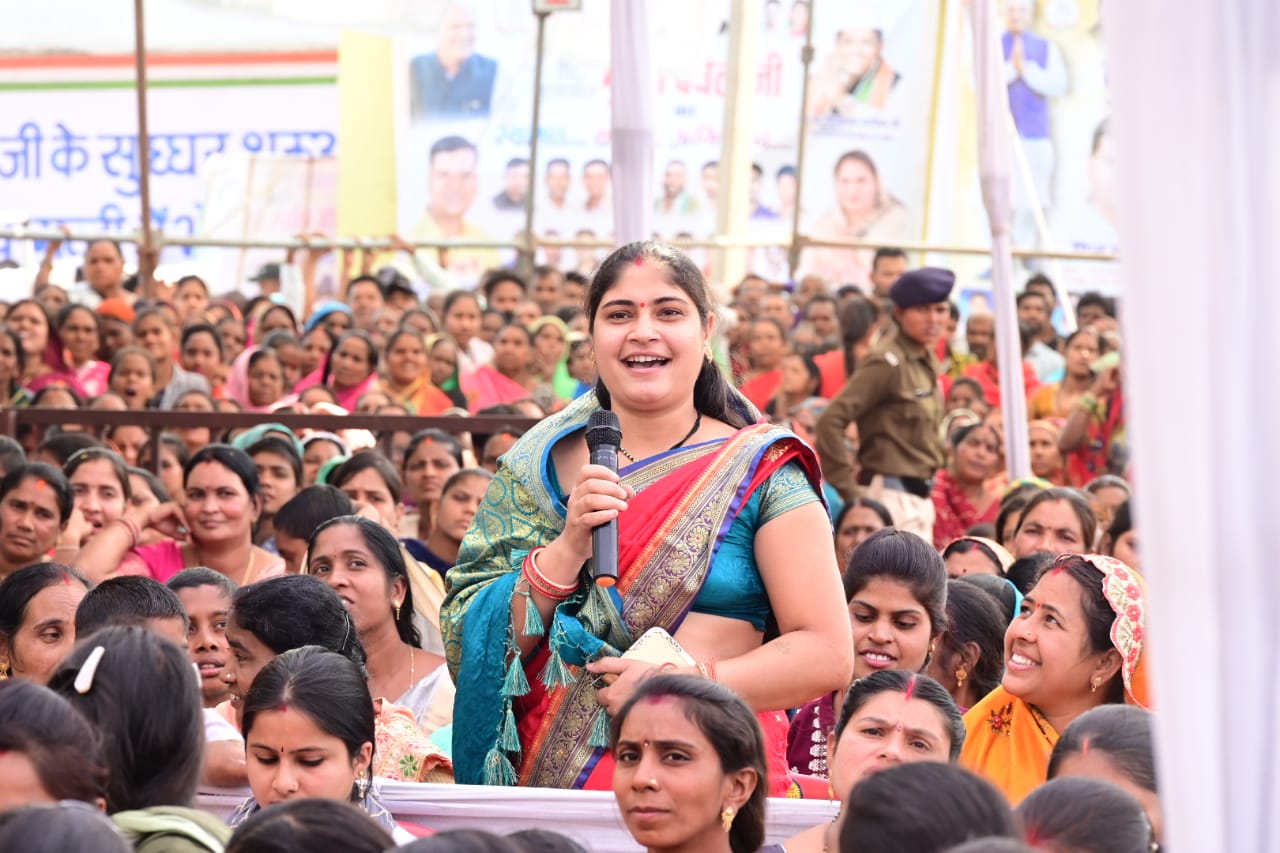 ग्राम नारा निवासी राजकुमारी साहू ने मुख्यमंत्री हाट बाजार क्लीनिक योजना से मिल रहे स्वास्थ्य लाभ की जानकारी दी