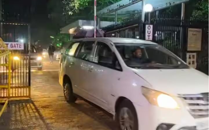 बीबीसी दफ्तर में सर्वे के दौरान पत्रकारों को घंटों काम करने से रोका गया’, CDBT के दावे पर सवाल