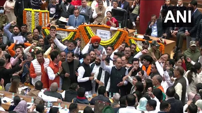 हंगामे से तीसरी बार टला मेयर चुनाव, फिर से सुप्रीम कोर्ट जाएगी ‘आप’