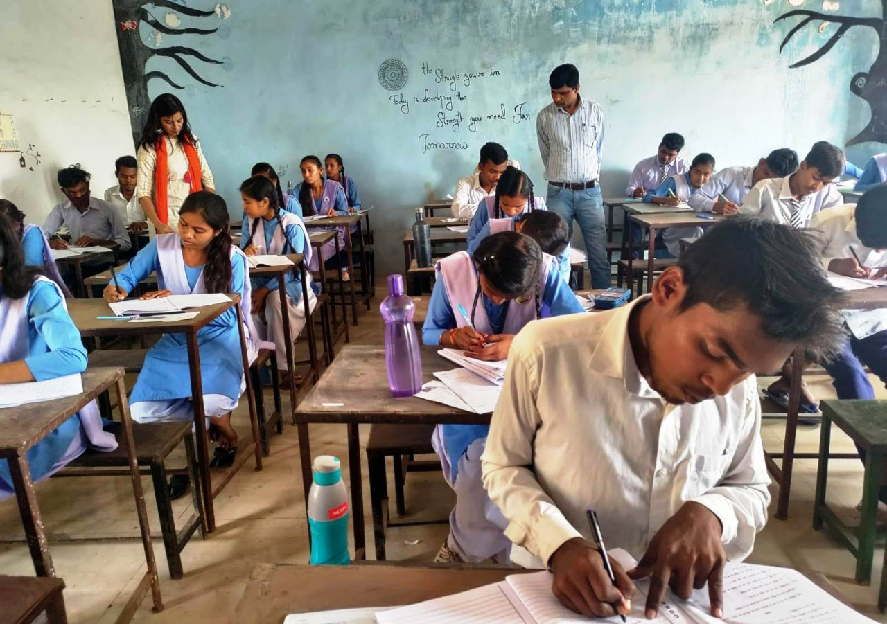 हेल्पलाइन में समस्या समाधान के लिए अब तक 849 फोन कॉल