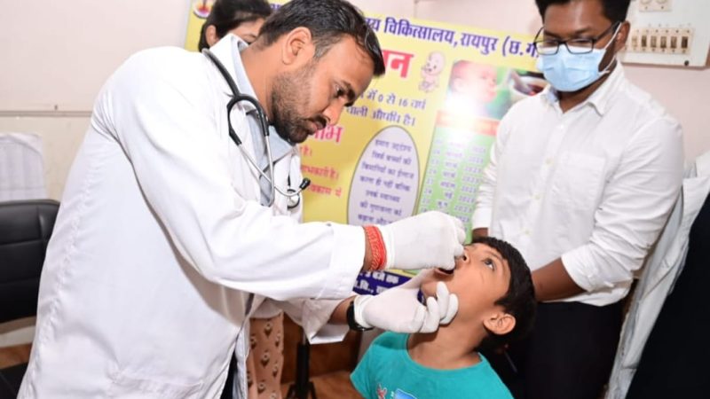 1137 बच्चों का कराया गया स्वर्ण प्राशन