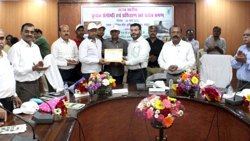 बहुउपयोगी फसल अलसी की खेती के लिए आगे आएं किसान : कृषि उत्पादन आयुक्त