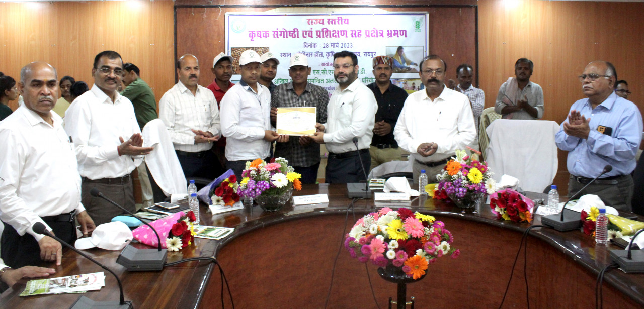 बहुउपयोगी फसल अलसी की खेती के लिए आगे आएं किसान : कृषि उत्पादन आयुक्त