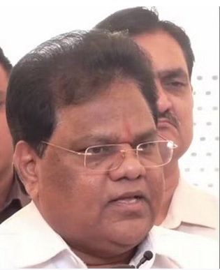 ठाकरे सरकार गिराने में फडणवीस की थी भूमिका