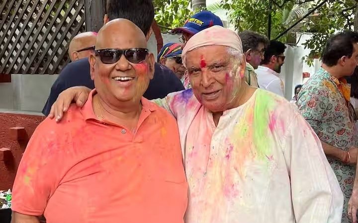 सतीश कौशिक की आखिरी होली, निधन से एक दिन पहले इन स्टार्स के साथ रंग-गुलाल में रंगे नजर आए थे एक्टर